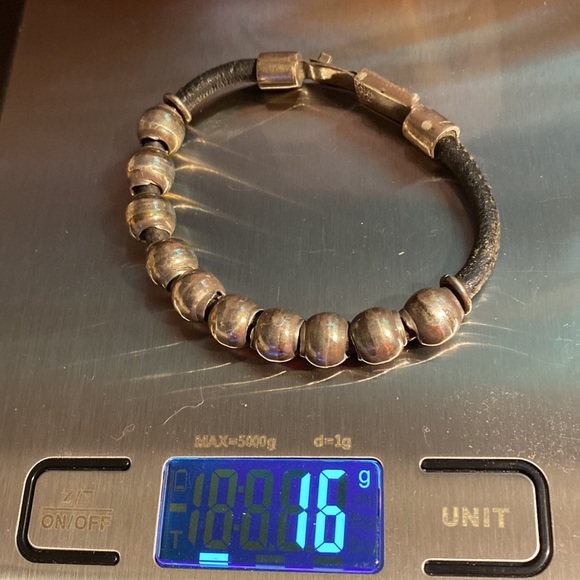 Black leather and sterling silver bead bracelet - Picture 2 of 3